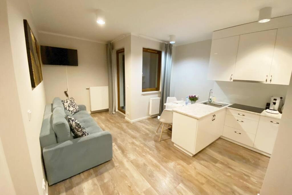 Exclusive 2Br! Apartment Near City Center +Netflix Varsavia Esterno foto